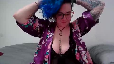 valarieak online show from 03/28/26, 01:38