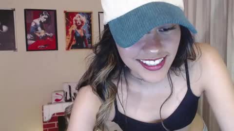 Hi I am Valcooky online show from 12/02/25, 03:23