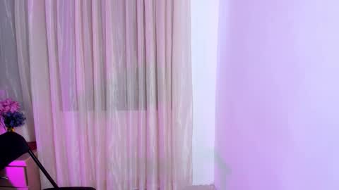 HI IM NEW online show from 10/02/25, 01:29