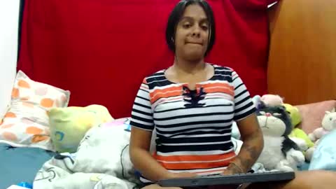 Snapshot of valen_oficial chatting on 11/07/25, 11:16 valen_oficial online show from 11/07/25, 11:16