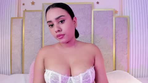 Snapshot of valen_petty chatting on 05/23/26, 06:56 Valen online show from 05/23/26, 06:56