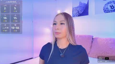 Snapshot of valen_ross_ chatting on 07/25/26, 09:12 valentina Rossi 3 online show from 07/25/26, 09:12
