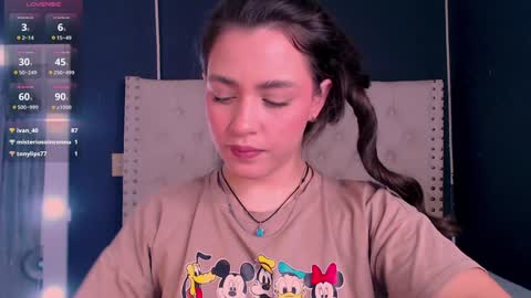 Snapshot of valen_thompson chatting on 01/08/25, 11:30 IG-valen mendoza99 twitter valenthompson99 online show from 01/08/25, 11:30