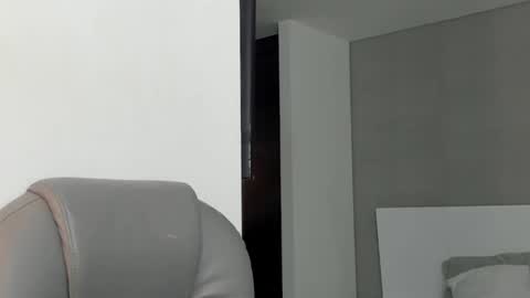 Angela online show from 01/28/25, 11:50