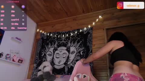 Snapshot of valenor_ chatting on 01/15/25, 03:11 valentina online show from 01/15/25, 03:11