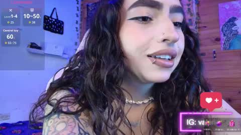 Snapshot of valenor_ chatting on 09/13/25, 05:18 valentina online show from 09/13/25, 05:18