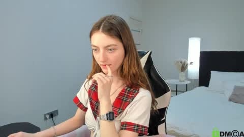 Snapshot of valenora1 chatting on 05/30/26, 11:07 Nora online show from 05/30/26, 11:07