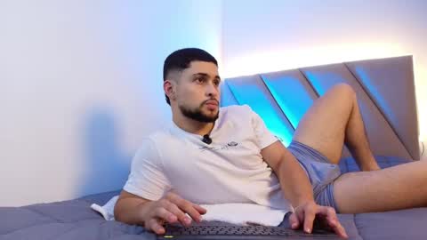 valenssio_moretti online show from 05/26/26, 12:50