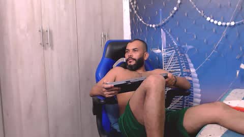 Valentine online show from 12/05/24, 03:06