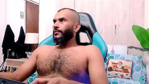 Valentine online show from 12/23/24, 11:57