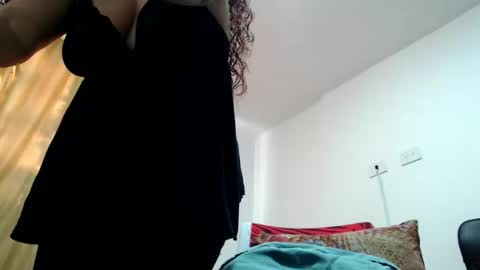 Valentina2730 online show from 02/04/26, 10:36