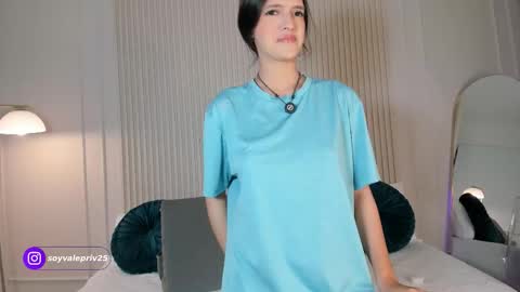 Valentina Torres online show from 01/06/26, 10:41