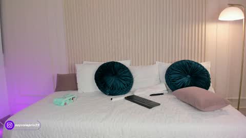 Valentina Torres online show from 04/08/26, 11:05