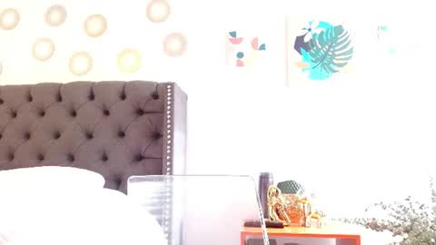 Valen Ferrer online show from 07/28/26, 08:52