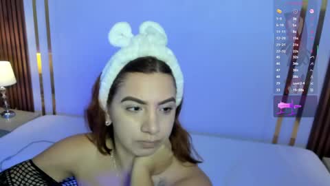 Snapshot of valentina_greco chatting on 05/29/26, 02:15 Valentina online show from 05/29/26, 02:15