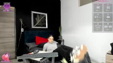 Snapshot of valentina_herrrera chatting on 06/05/26, 04:35 valentina_herrrera online show from 06/05/26, 04:35