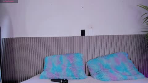 Valentina online show from 04/18/26, 07:58