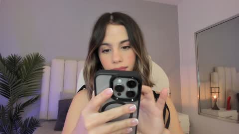 VALENTINA  online show from 01/15/25, 04:36