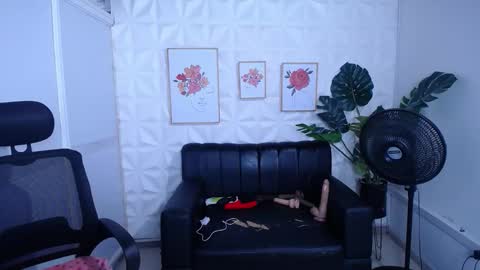 Valentina  online show from 09/13/25, 10:20