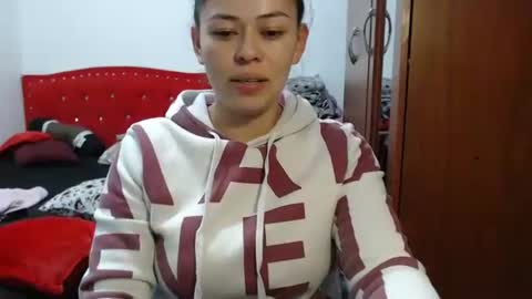 Snapshot of valentina_nappi96 chatting on 12/31/24, 02:08 VALE online show from 12/31/24, 02:08