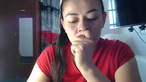 Snapshot of valentina_nappi96 chatting on 01/16/25, 04:28 VALE online show from 01/16/25, 04:28