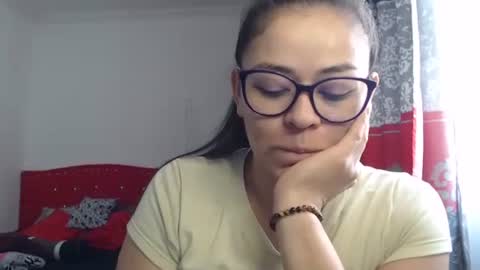 Snapshot of valentina_nappi96 chatting on 02/18/25, 06:26 VALE online show from 02/18/25, 06:26