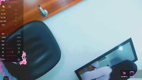 Snapshot of valentina_princess_ chatting on 02/06/25, 04:10 valentina_princess_ online show from 02/06/25, 04:10