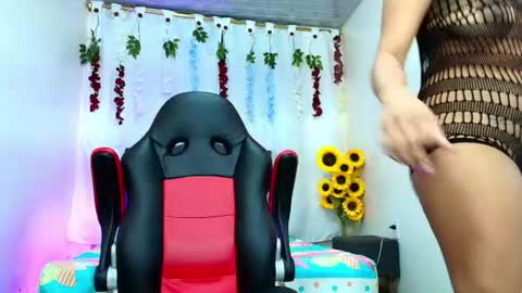 valentina_y_sneiderr online show from 07/25/26, 01:04