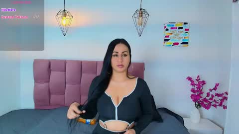Snapshot of valentinajaramilloo chatting on 06/07/26, 01:37 ValentinaJaramilloo online show from 06/07/26, 01:37