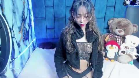 valentinaklean1 online show from 04/21/26, 04:30