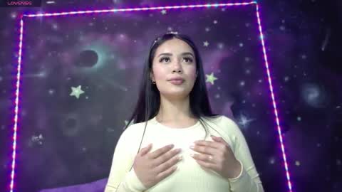 valentinarojass_ online show from 04/18/26, 02:43
