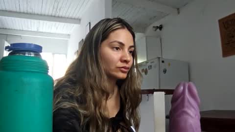 Snapshot of valentinaseleni24 chatting on 10/09/25, 07:01 valentinaseleni24 online show from 10/09/25, 07:01