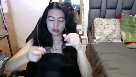 valentinasmith18 online show from 02/03/26, 08:14