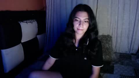 valentinasmith18 online show from 04/25/26, 12:24