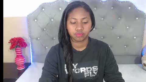 valentina vega online show from 11/10/25, 03:05