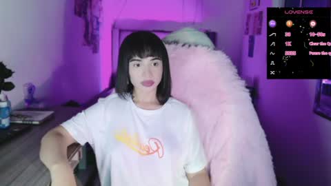 Danielle  Please help me to reach 300 thumbs up online show from 07/03/26, 11:33
