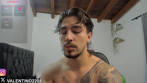 valentino online show from 10/09/25, 12:52