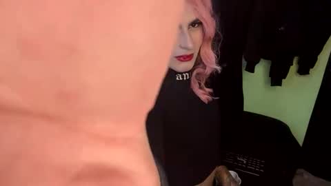 Snapshot of valentino_bs chatting on 01/08/26, 07:49 valentino_bs online show from 01/08/26, 07:49