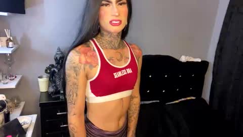 Snapshot of valentino_bs chatting on 02/01/26, 04:49 valentino_bs online show from 02/01/26, 04:49