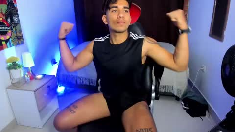 VALENTINO MOURA online show from 02/25/25, 12:13