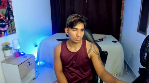 VALENTINO MOURA online show from 03/03/25, 07:06