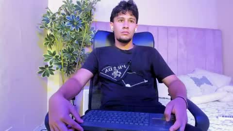 VALENTINO online show from 03/01/26, 05:26