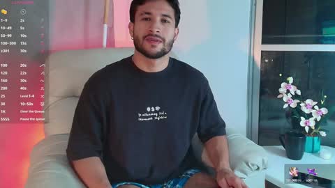 Snapshot of valentinoford chatting on 01/27/25, 05:03 Valentino online show from 01/27/25, 05:03