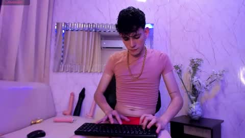 Snapshot of valentinomoreti chatting on 02/27/25, 04:09 Valentino online show from 02/27/25, 04:09