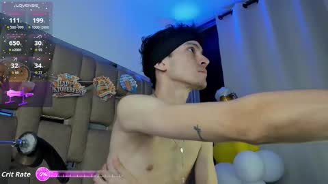 Snapshot of valentinomoreti chatting on 09/28/25, 03:17 Valentino online show from 09/28/25, 03:17