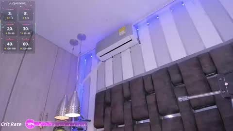 Snapshot of valentinomoreti chatting on 10/06/25, 02:36 Valentino online show from 10/06/25, 02:36