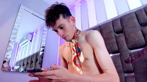 Valentino online show from 12/05/25, 05:49