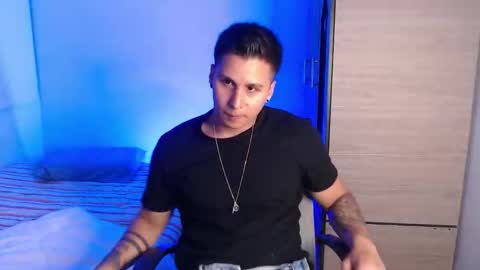 VALENTINO online show from 03/25/26, 11:22