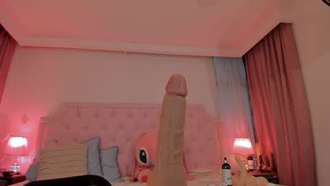 Vale Toro  online show from 03/27/26, 01:55