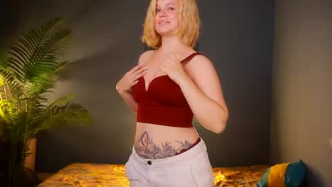 valeri______ online show from 06/26/26, 07:24